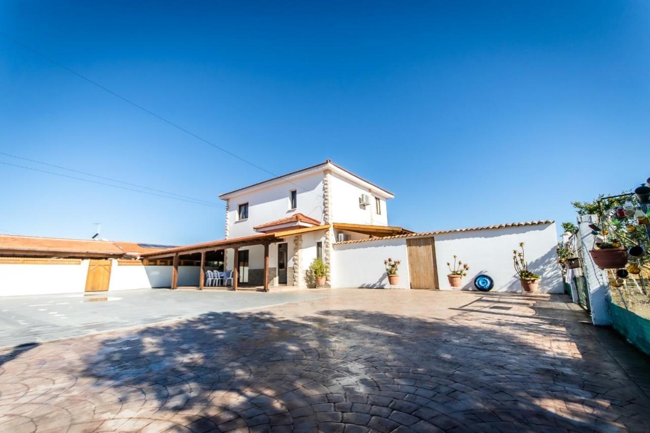 Reel Paradise Villa, Cyprus Larnaca Exterior foto