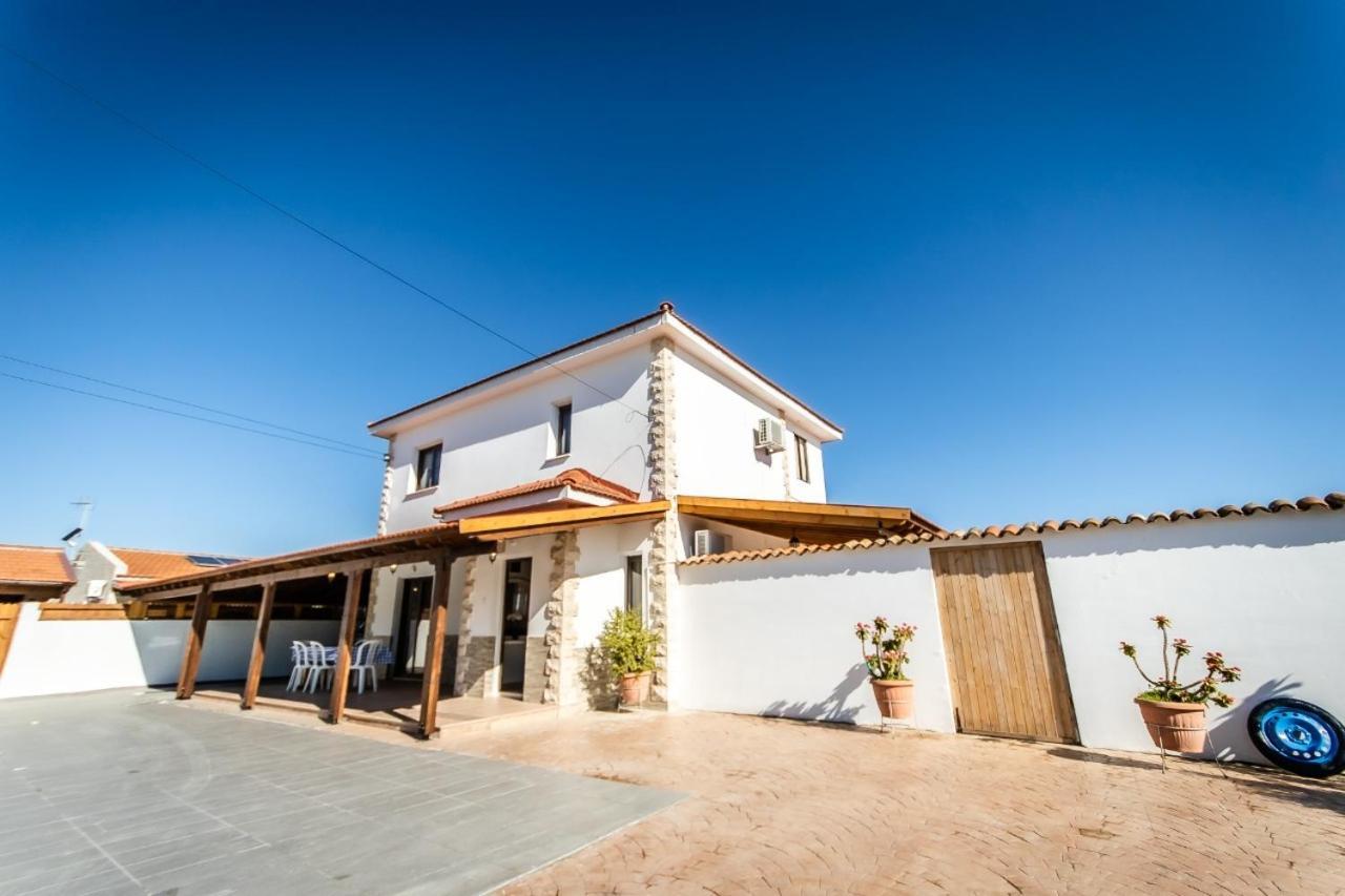 Reel Paradise Villa, Cyprus Larnaca Exterior foto